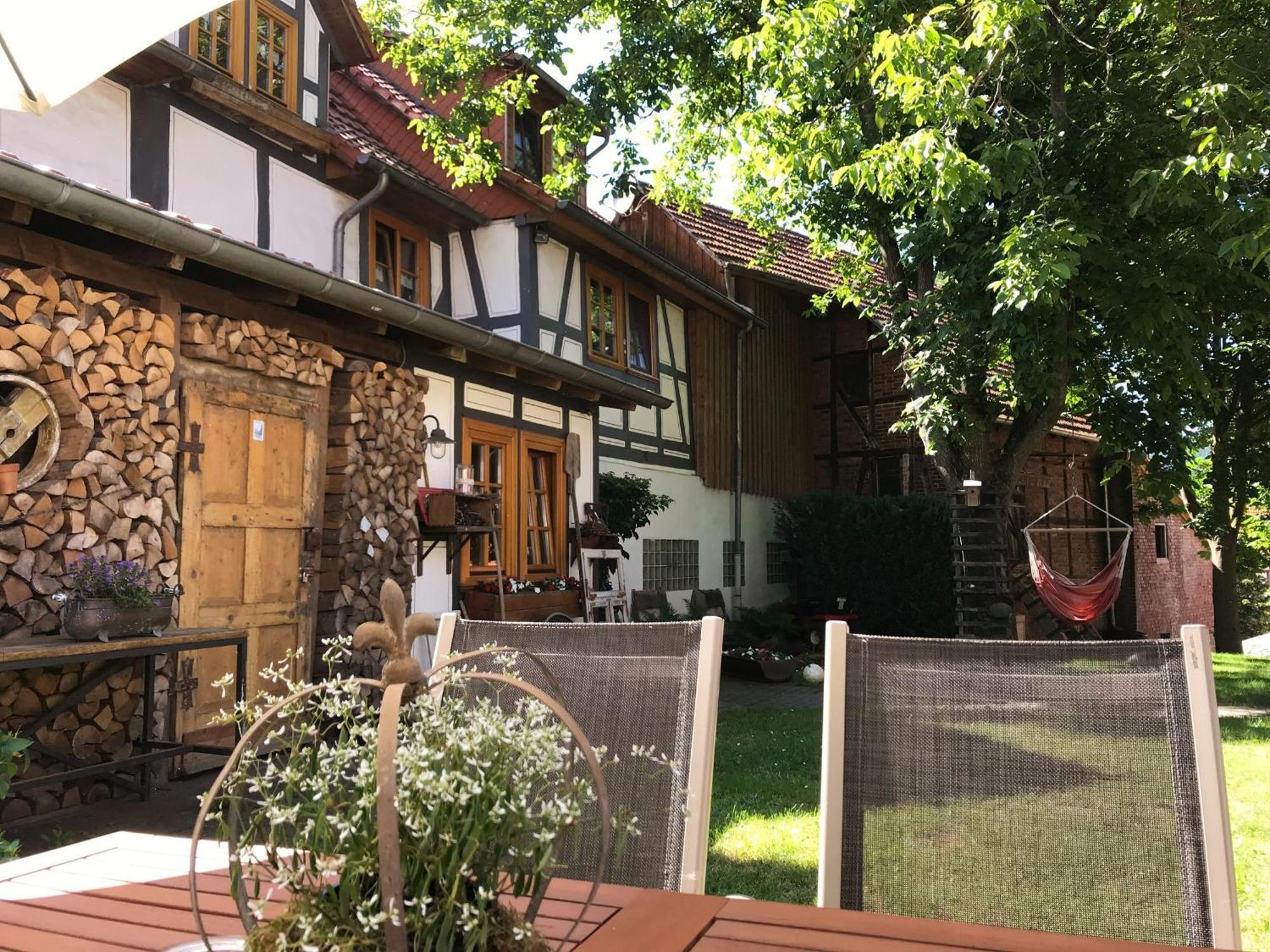 Ferienwohnung Fachwerktraum im Hof Alheim Exterior foto